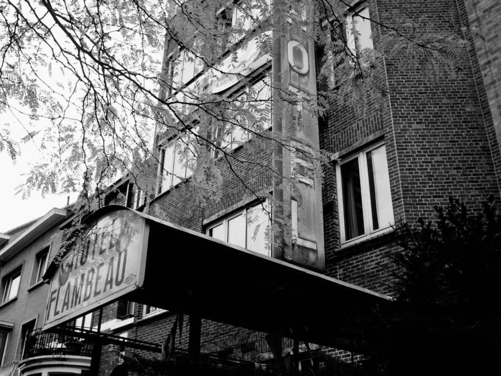 Entrée de l'hôtel (F)lambeau