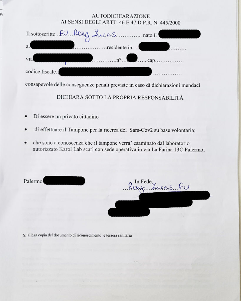 Une déclaration à compléter et signer en italien. Les données sensibles sont cachées.